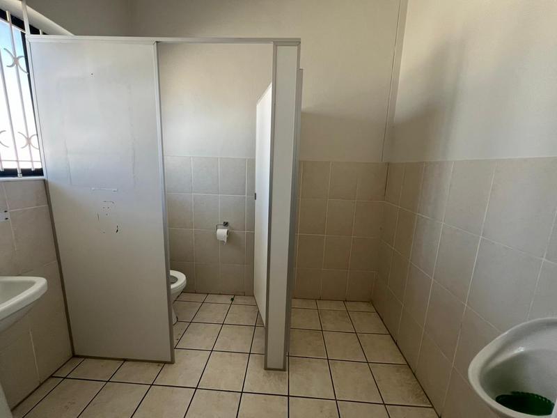 To Let commercial Property for Rent in Walmer Eastern Cape